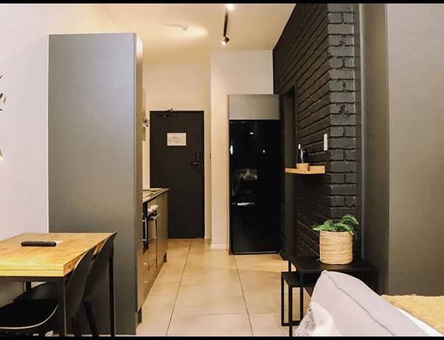 BEDROOM STUDIO APARTMENT FOR SALE IN SANDOWN
